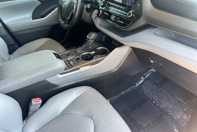 2022 Toyota Highlander Hybrid Limited