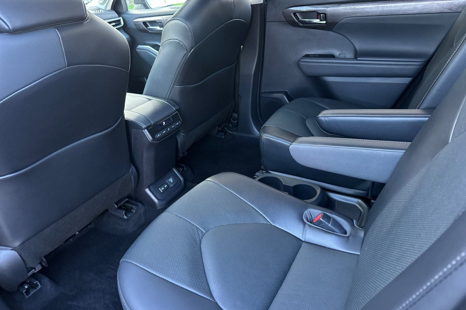 2022 Toyota Highlander Hybrid Limited