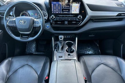 2022 Toyota Highlander Hybrid Limited