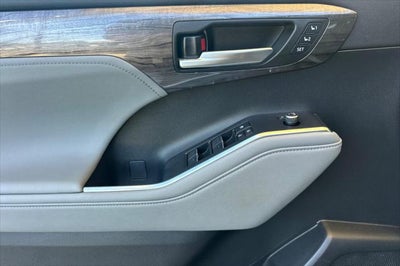 2023 Toyota Highlander Hybrid Limited