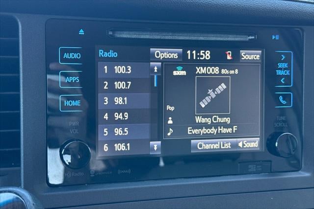 2016 Toyota Sienna XLE 8 Passenger