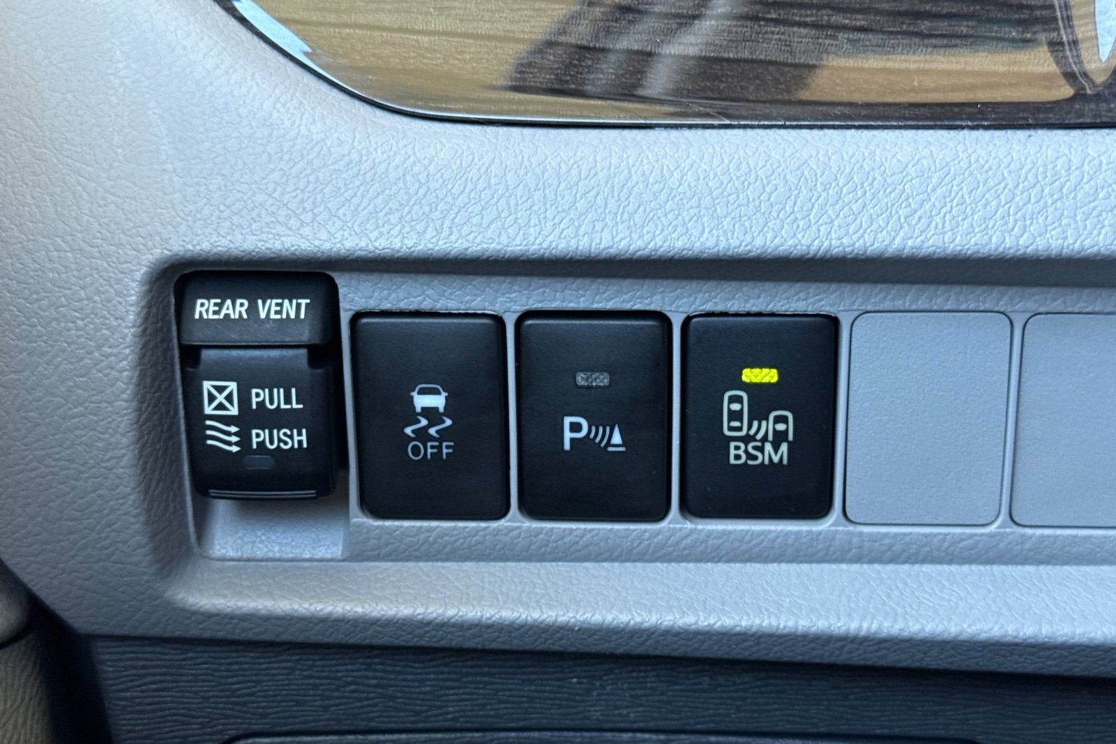 2015 Toyota Sienna XLE 8 Passenger
