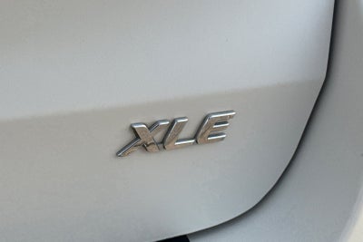 2015 Toyota Sienna XLE 8 Passenger