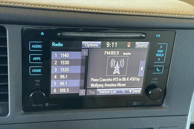 2015 Toyota Sienna XLE 8 Passenger