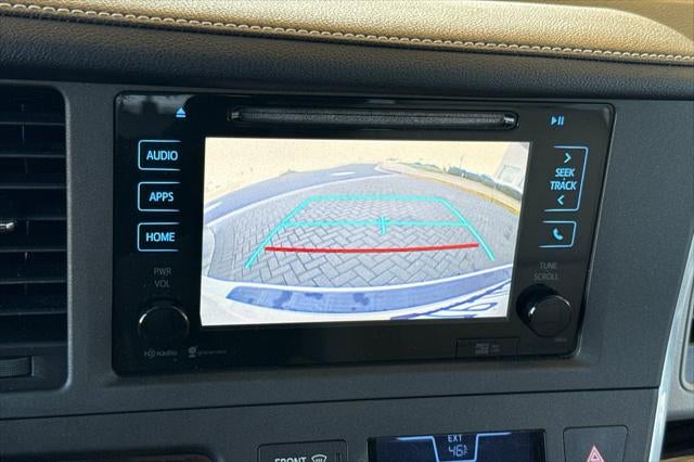 2015 Toyota Sienna XLE 8 Passenger