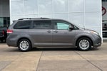 2014 Toyota Sienna XLE 8 Passenger