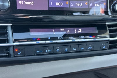 2022 Toyota Sienna XLE 8 Passenger