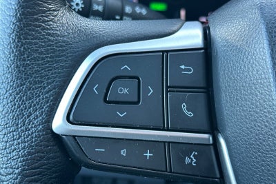 2022 Toyota Sienna XLE 8 Passenger