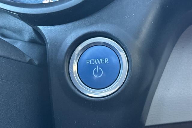 2022 Toyota Sienna XLE 8 Passenger