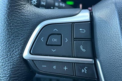 2022 Toyota Sienna XLE 8 Passenger