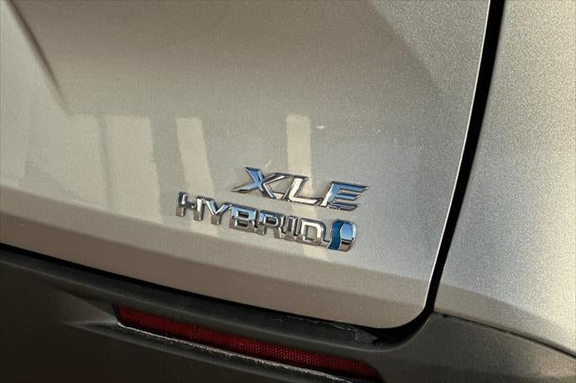 2022 Toyota Sienna XLE 8 Passenger