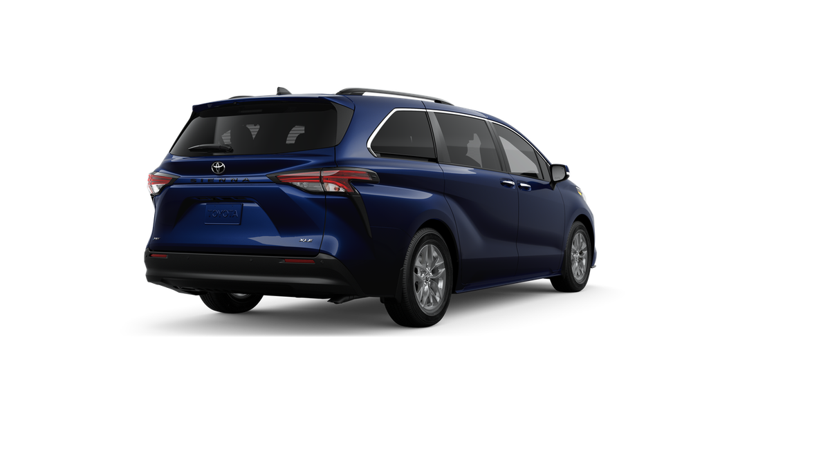 2026 Toyota Sienna XLE 8 Passenger