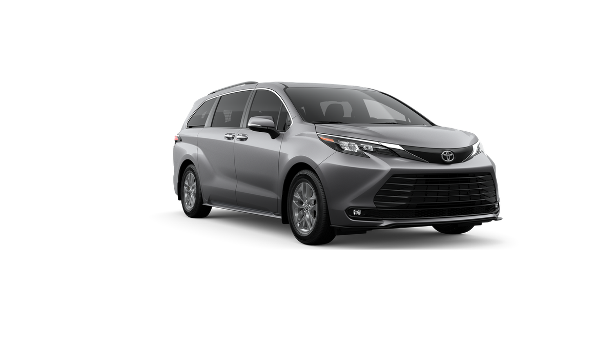 2026 Toyota Sienna XLE 8 Passenger