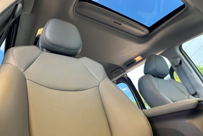 2022 Toyota Sienna XLE 8 Passenger
