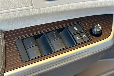 2022 Toyota Sienna XLE 8 Passenger