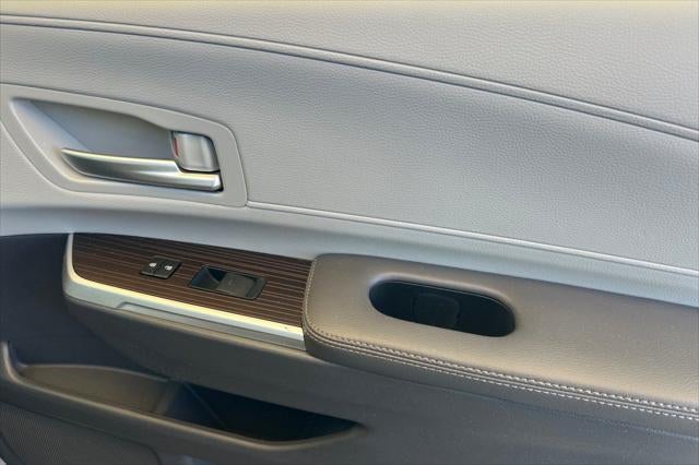 2022 Toyota Sienna XLE 8 Passenger