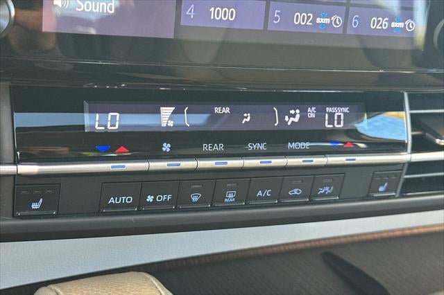 2022 Toyota Sienna XLE 8 Passenger