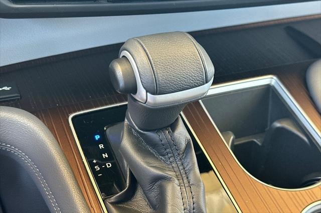 2022 Toyota Sienna XLE 8 Passenger