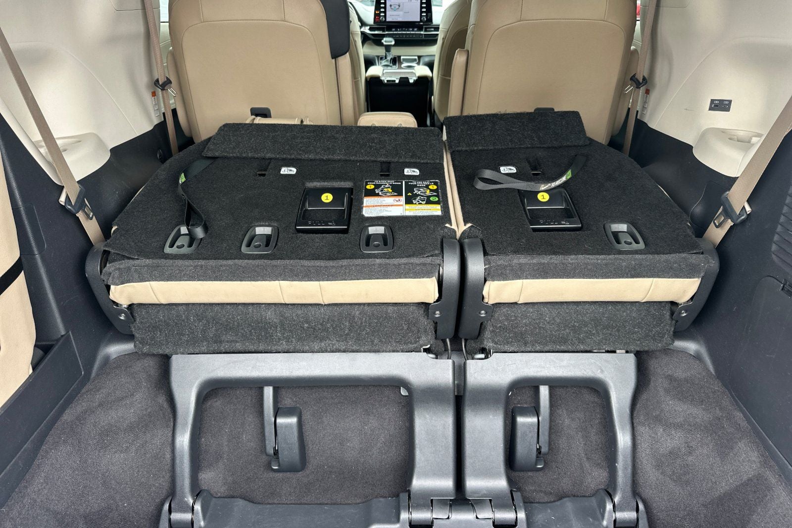 2024 Toyota Sienna XLE 8 Passenger