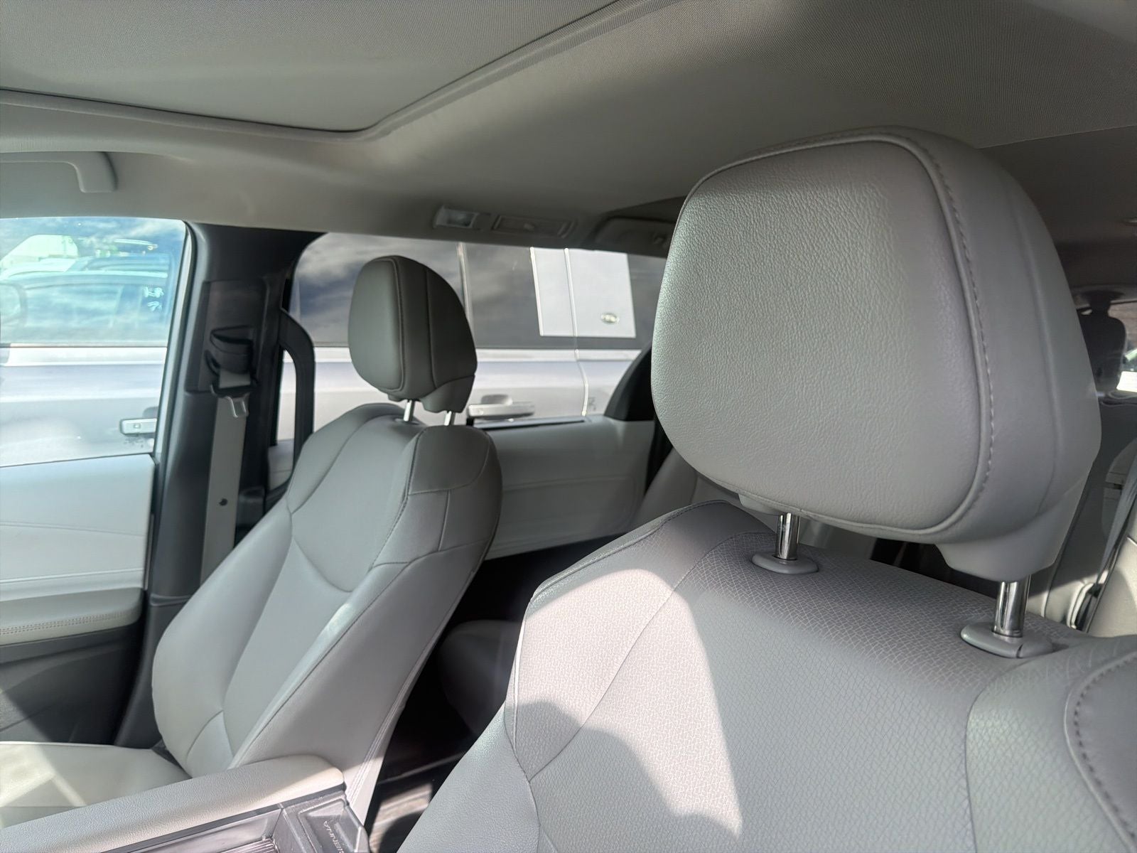2025 Toyota Sienna XLE 8 Passenger