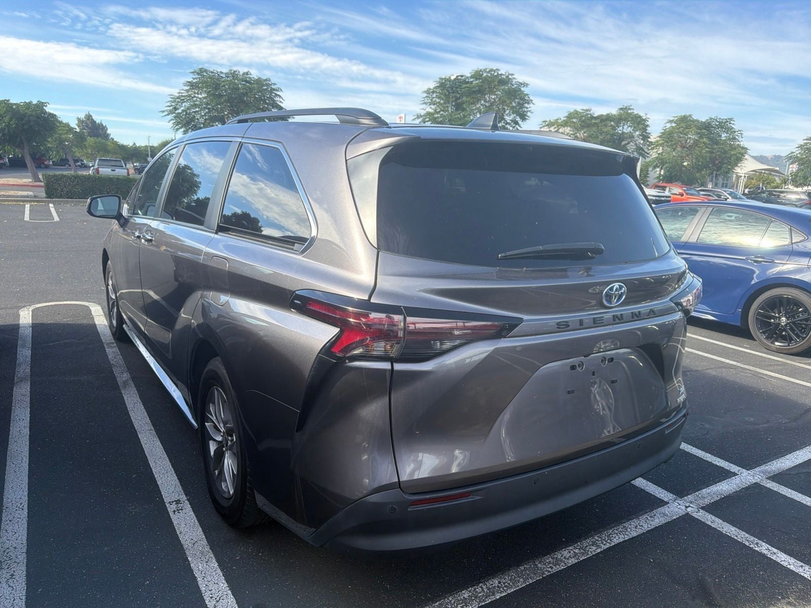 2024 Toyota Sienna XLE 8 Passenger