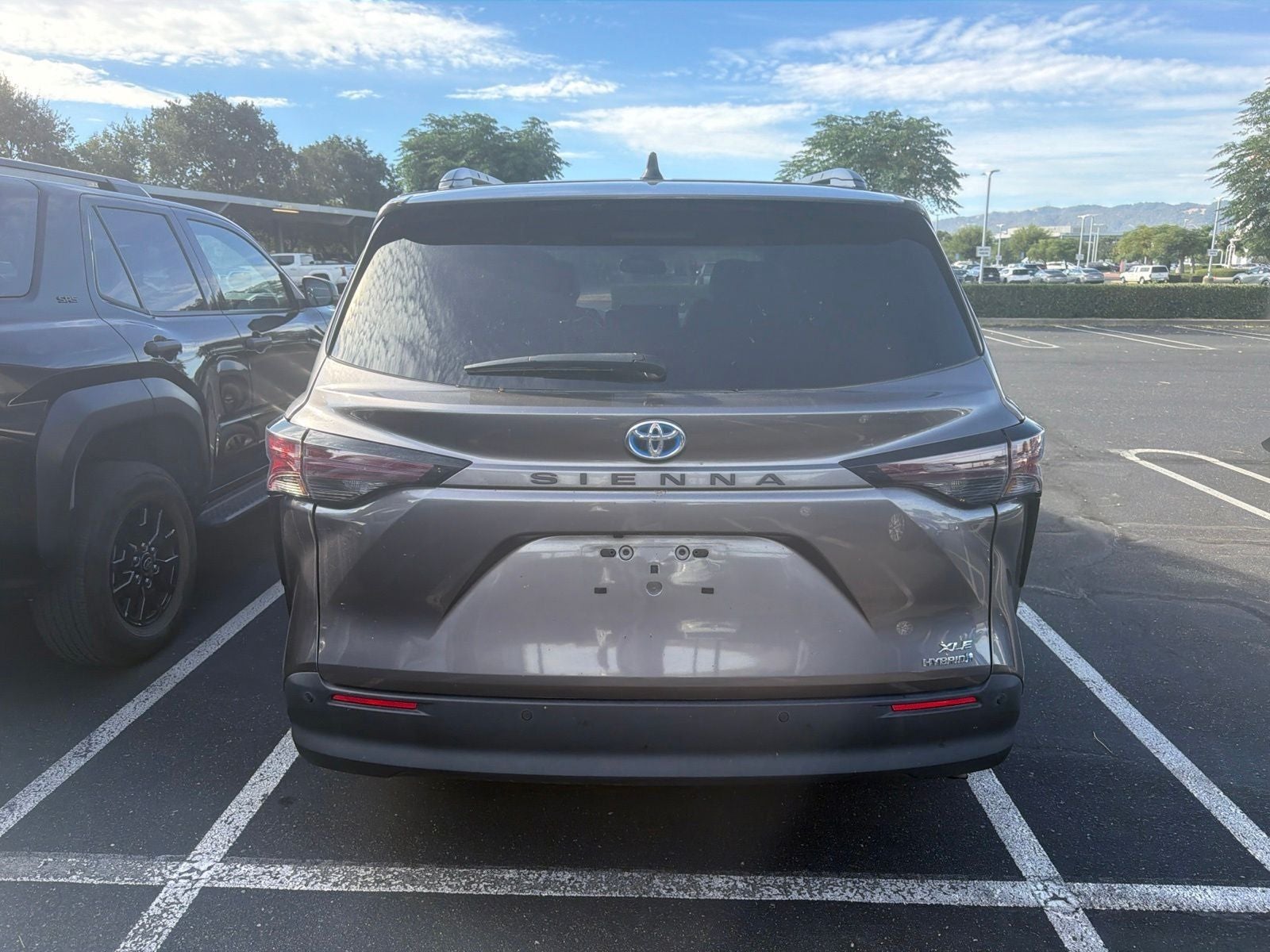 2024 Toyota Sienna XLE 8 Passenger