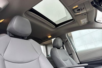 2024 Toyota Sienna XLE 8 Passenger