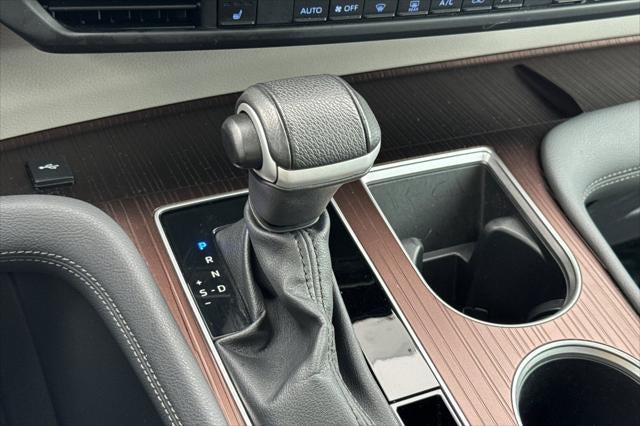 2024 Toyota Sienna XLE 8 Passenger