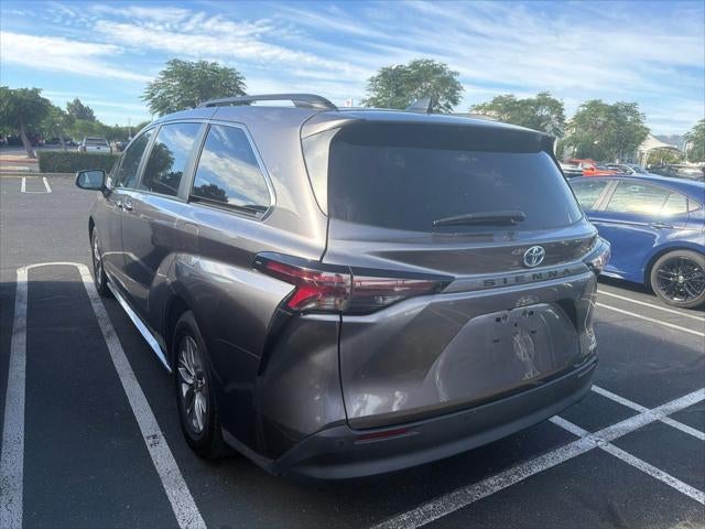 2024 Toyota Sienna XLE 8 Passenger
