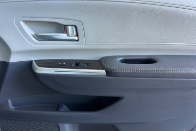 2022 Toyota Sienna XLE 8 Passenger