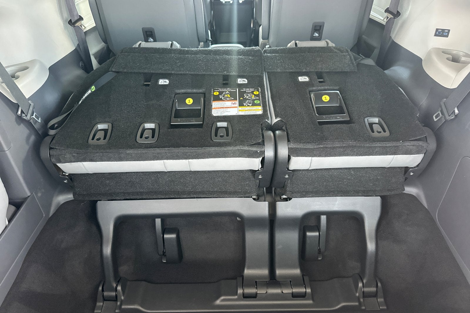 2024 Toyota Sienna XLE 8 Passenger