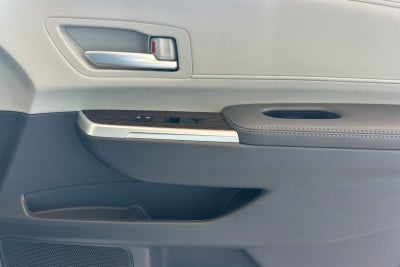 2024 Toyota Sienna XLE 8 Passenger