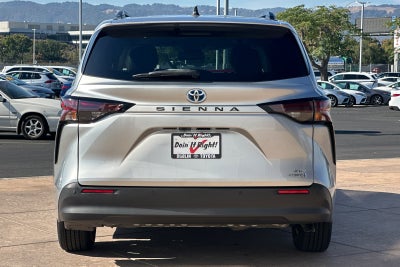 2024 Toyota Sienna XLE 8 Passenger