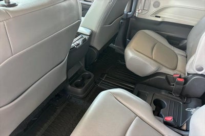 2024 Toyota Sienna XLE 8 Passenger