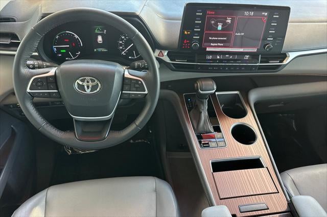2024 Toyota Sienna XLE 8 Passenger
