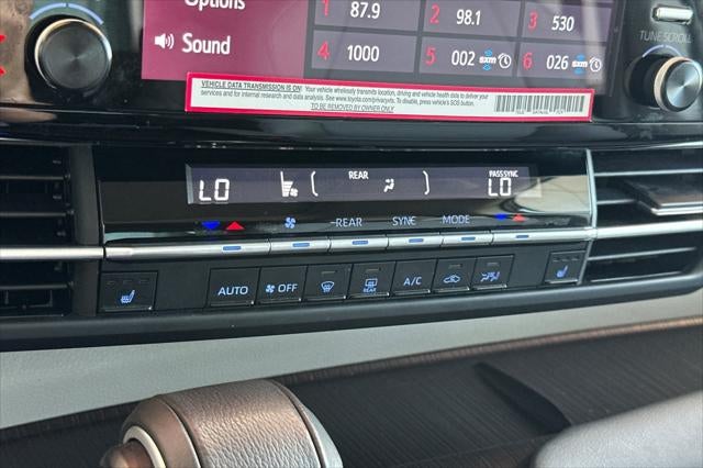 2024 Toyota Sienna XLE 8 Passenger
