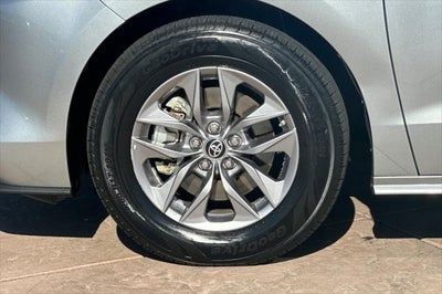 2024 Toyota Sienna XLE 8 Passenger