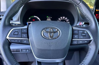 2023 Toyota Sienna XLE 8 Passenger