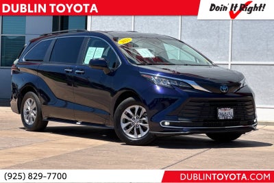 2023 Toyota Sienna XLE 8 Passenger