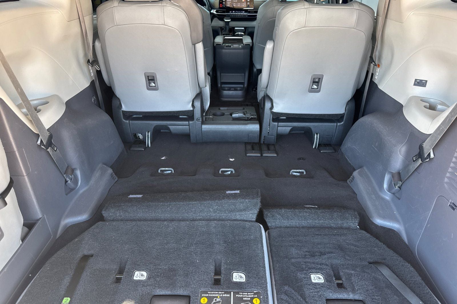 2023 Toyota Sienna XLE 8 Passenger