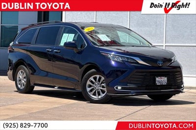 2023 Toyota Sienna XLE 8 Passenger