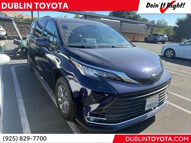 2023 Toyota Sienna XLE 8 Passenger