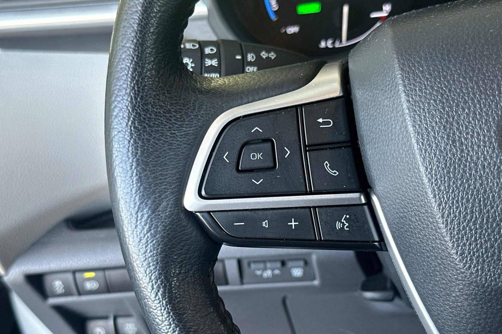 2024 Toyota Sienna XLE 8 Passenger