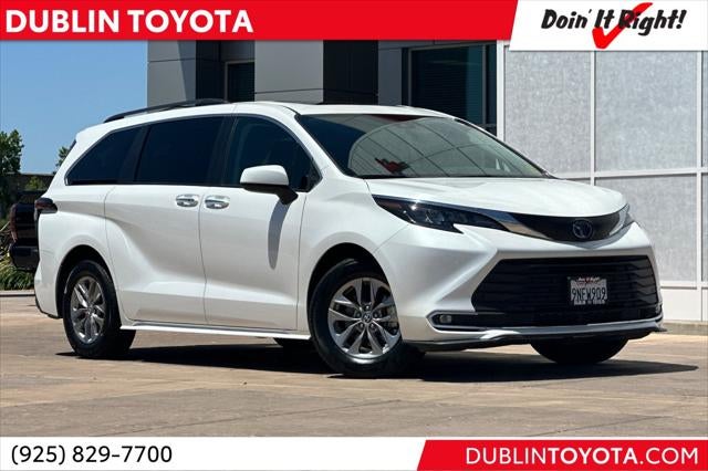 2024 Toyota Sienna XLE 8 Passenger