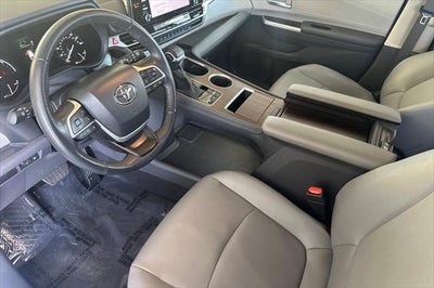 2024 Toyota Sienna XLE 8 Passenger