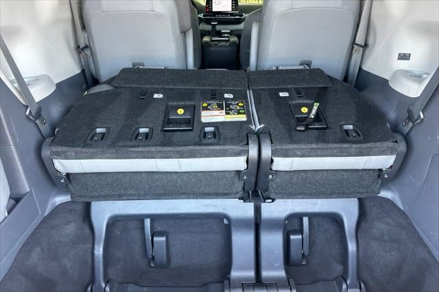 2024 Toyota Sienna XLE 8 Passenger