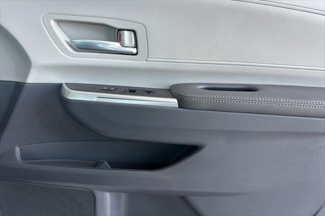 2024 Toyota Sienna XLE 8 Passenger