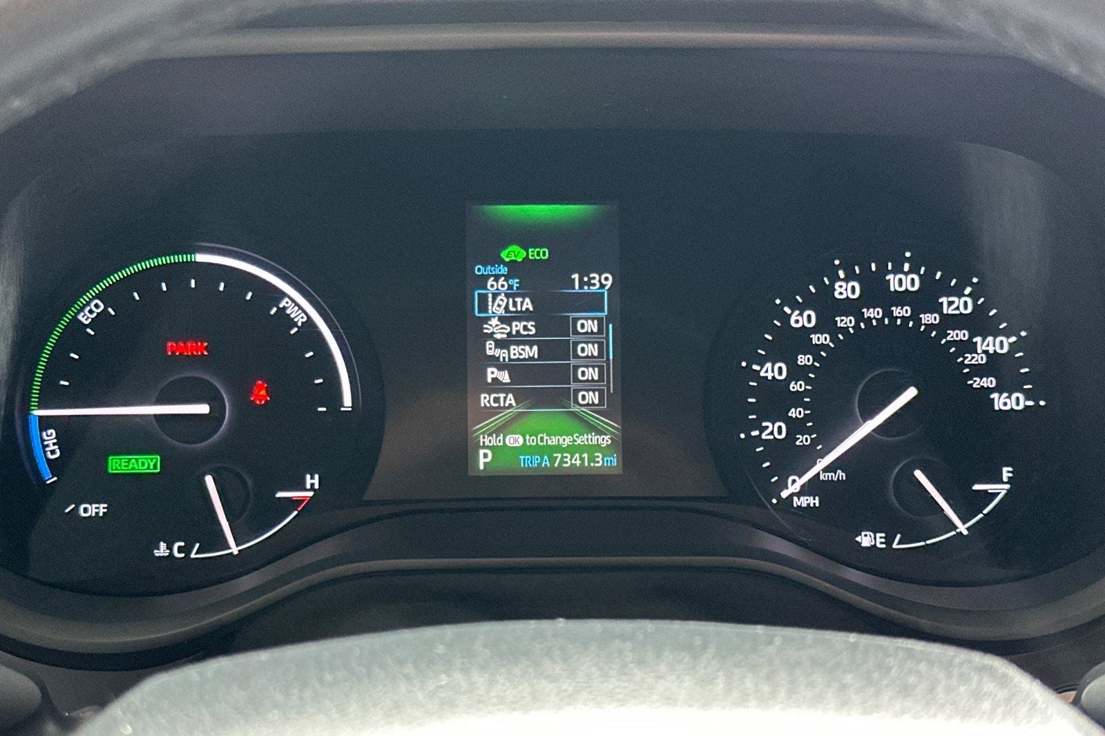 2022 Toyota Sienna XLE 8 Passenger