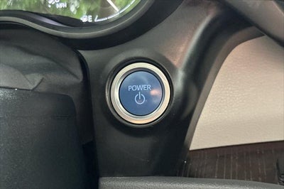 2022 Toyota Sienna XLE 8 Passenger