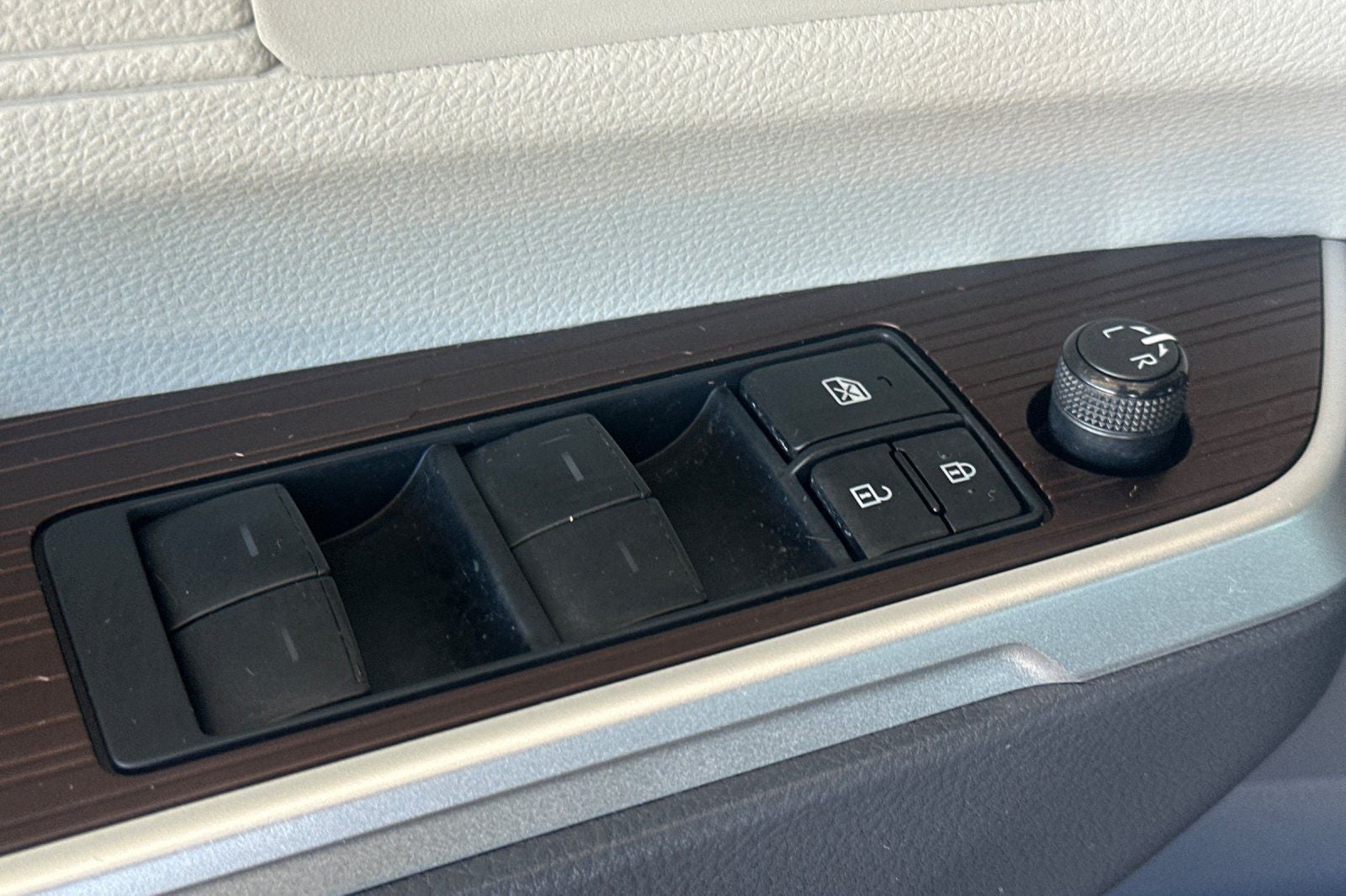 2023 Toyota Sienna XLE 7 Passenger